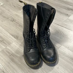 Doc Martin 14 eye Air Wair steel toe lace up boot